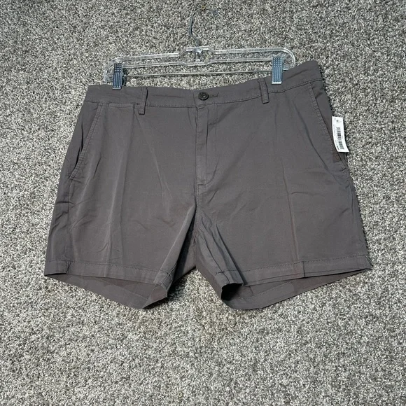 NWT Amazon Essentials Men's Slim-Fit 5" Flat-Front Chino Shorts Size 33 - Picture 3 of 6